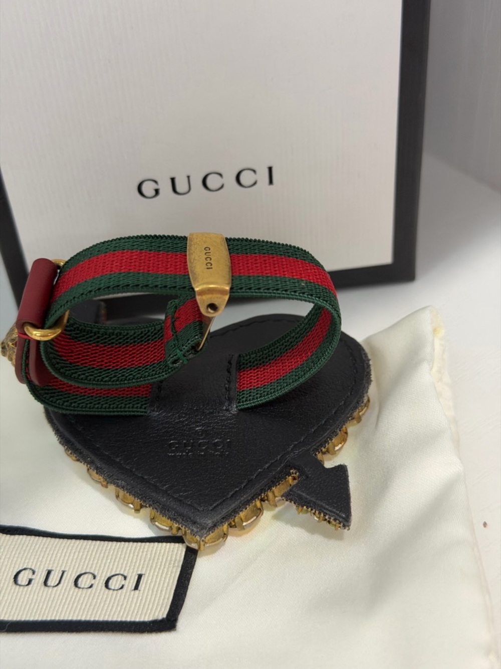 ❤️Gucci Crystal Heart Bracelet💚 - Picture 4 of 5